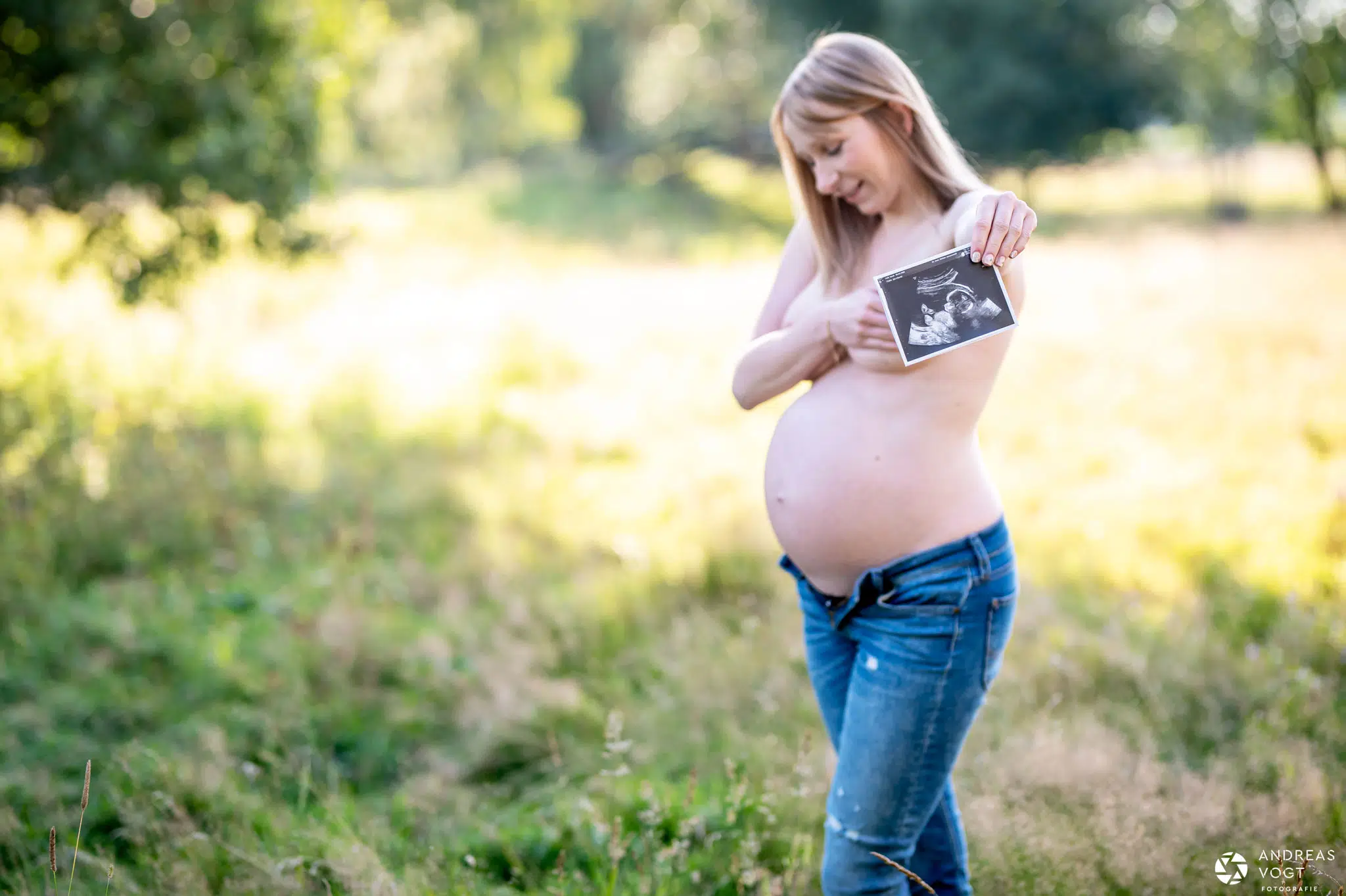 Babybauchfotos nackt mit Ultraschallbild - Fotograf Andreas Vogt Aalen