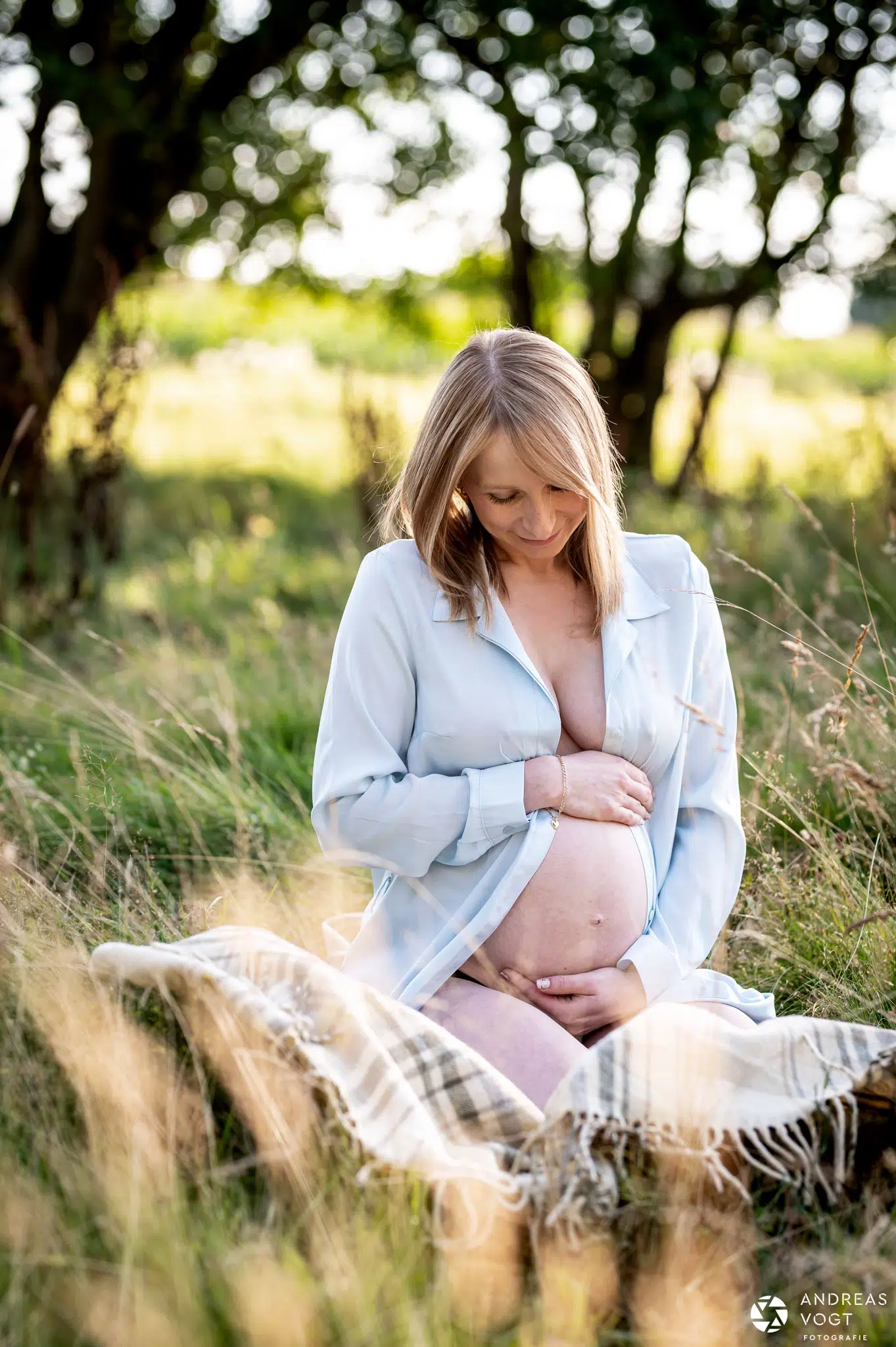 Babybauchfotos in Unterwäsche - Fotograf Andreas Vogt Aalen