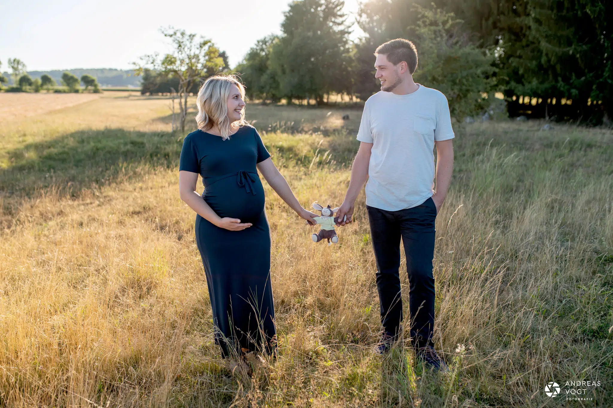 Babybauchfotoshooting in der Natur - Fotograf Andreas Vogt aus Aalen